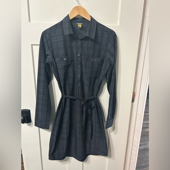 Eddie Bauer Dresses & Skirts - Eddie Bauer Travex Dress Women's Size med Gray Black Plaid Button Front Belt